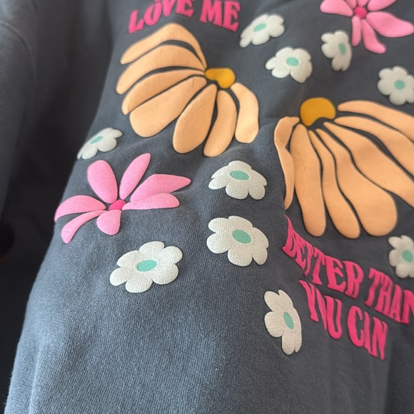 Graphic Sweatshirt - Picture 7 of 7